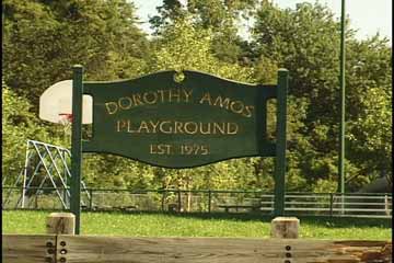 playground sign at Dorothy Amos Park