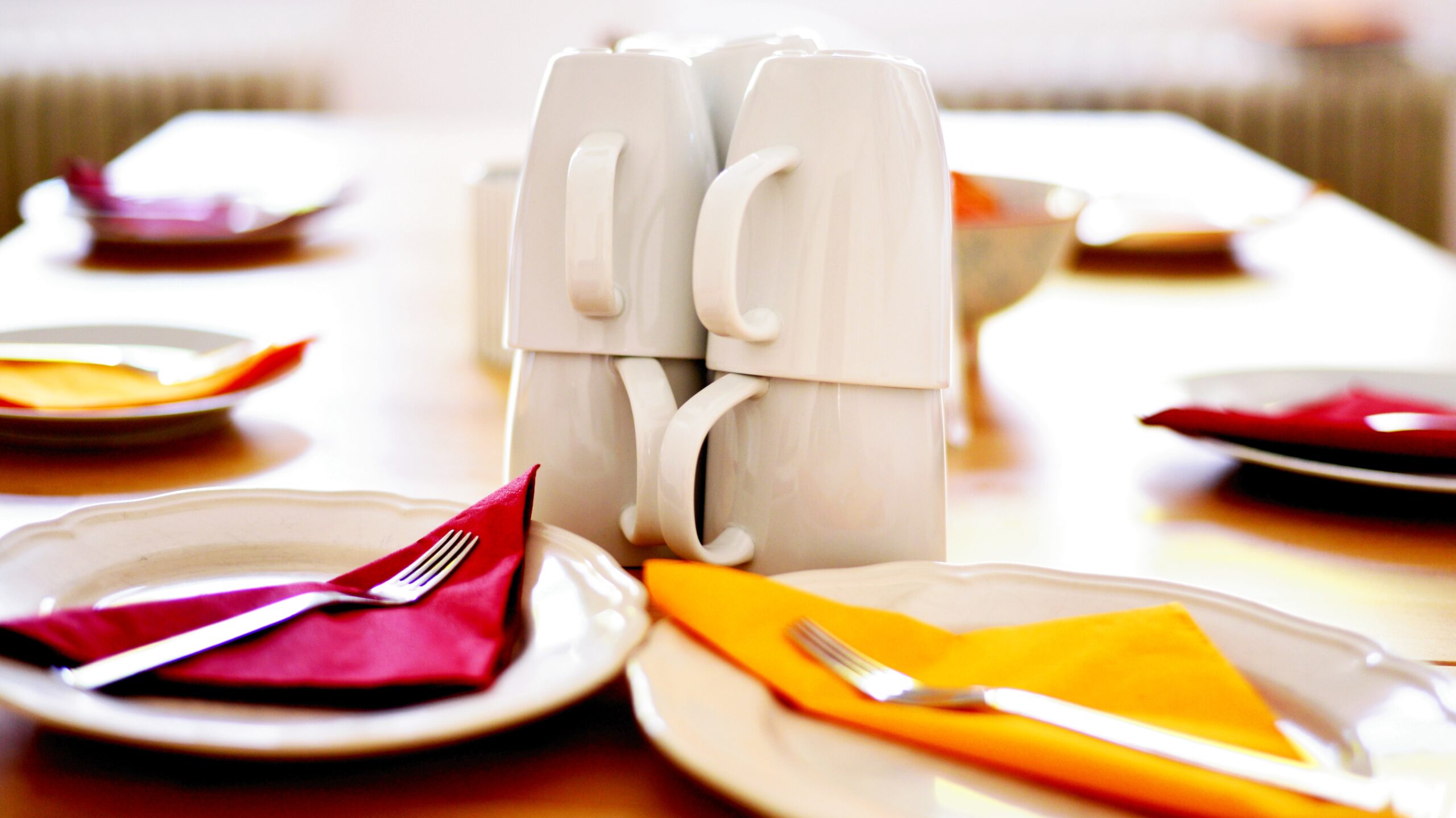 Mugs and plates