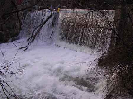 small image of Tel-Electric dam closer view